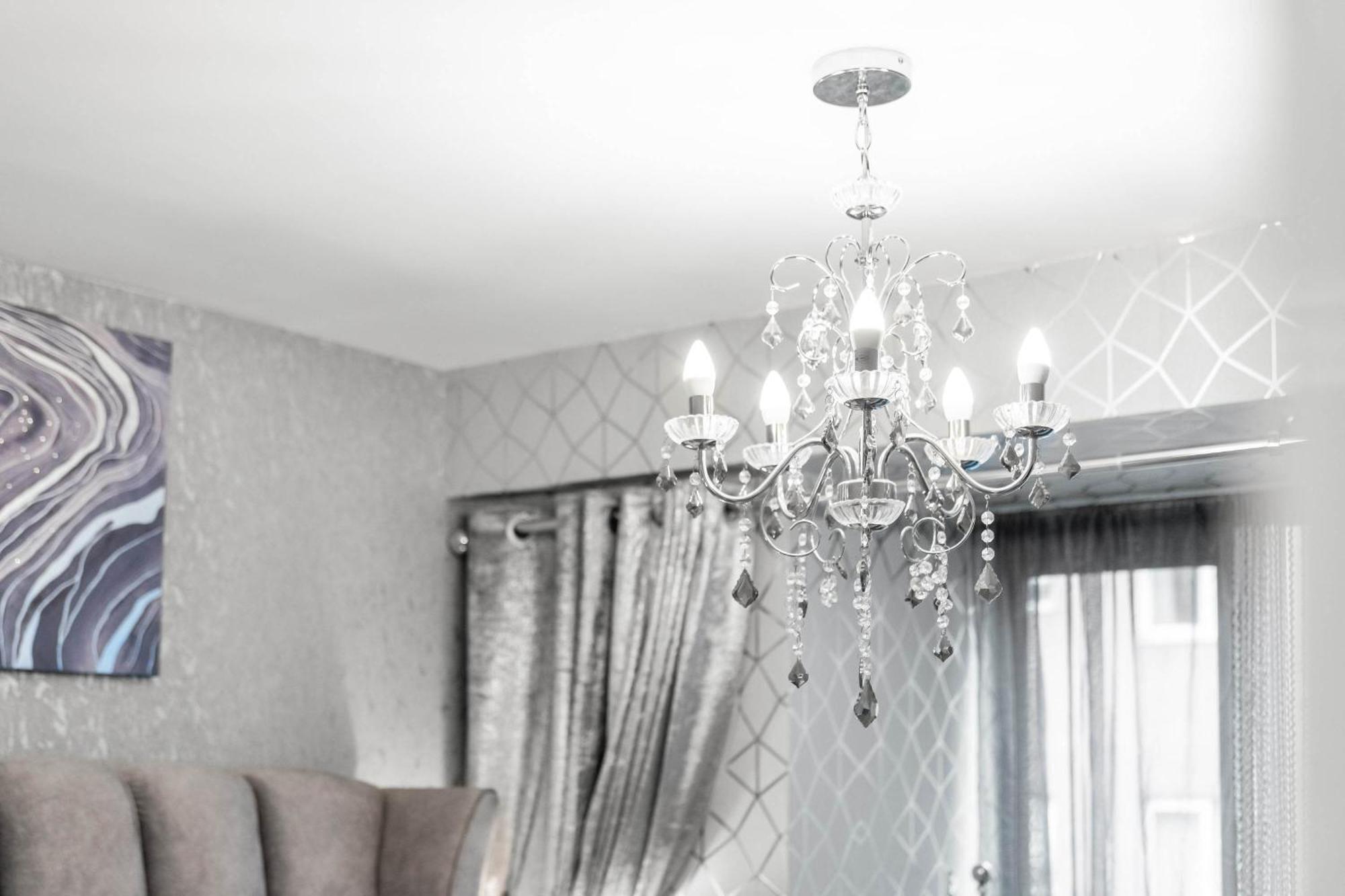 Luxury 1 Bed Flat With Parking 11K - Top Rated - Netflix - Wifi - 70 Inch Smart Tv - Birmingham City Centre - Tv In Bedroom - Top Rated Zewnętrze zdjęcie